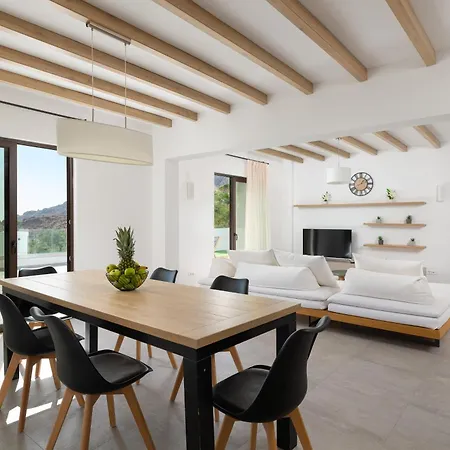Villa Terra Pietra Luxury & Lardos