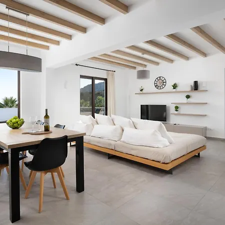 Villa Terra Pietra Luxury & *